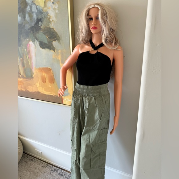 NEW Never Worn Aerie Stylish & Comfortable Easiest Cargo Pants in Olive Fun! - Picture 4 of 15